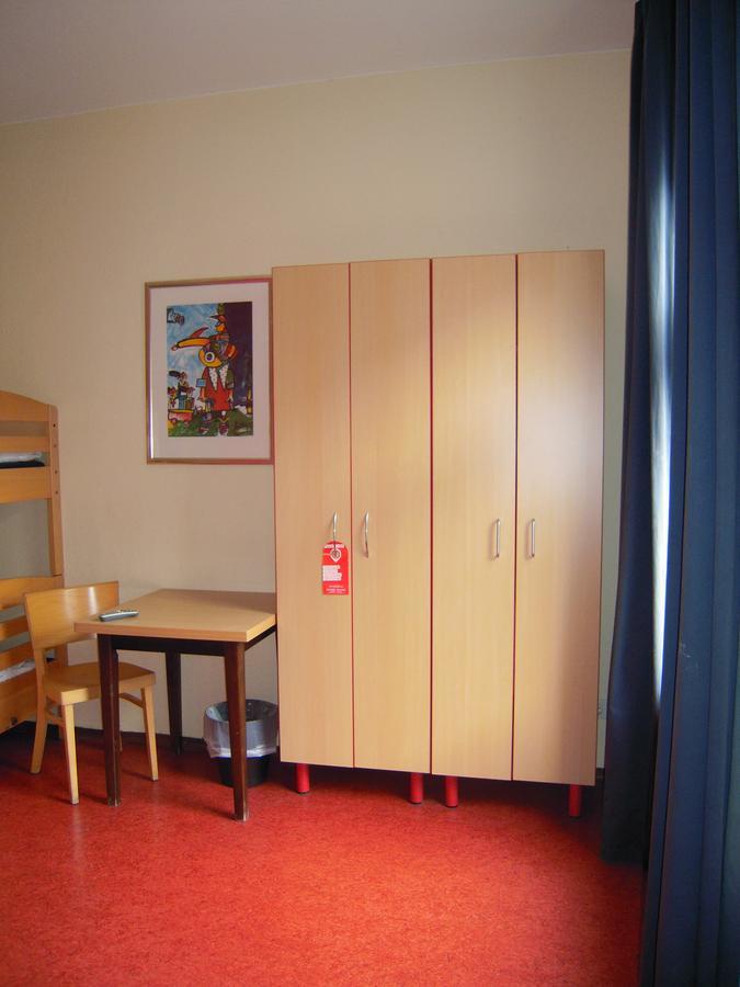 Happy Go Lucky Hotel + Hostel Schoneberg Berlin Exterior photo